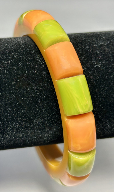 SZ2 older Shultz chicklet bakelite bangle in goldenrod, lime green and peachy pink